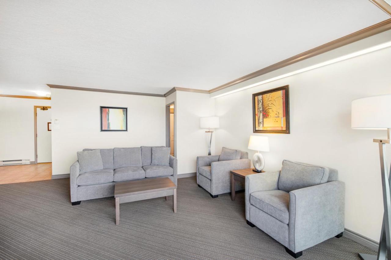 Victoria Regent Waterfront Hotel & Suites Экстерьер фото