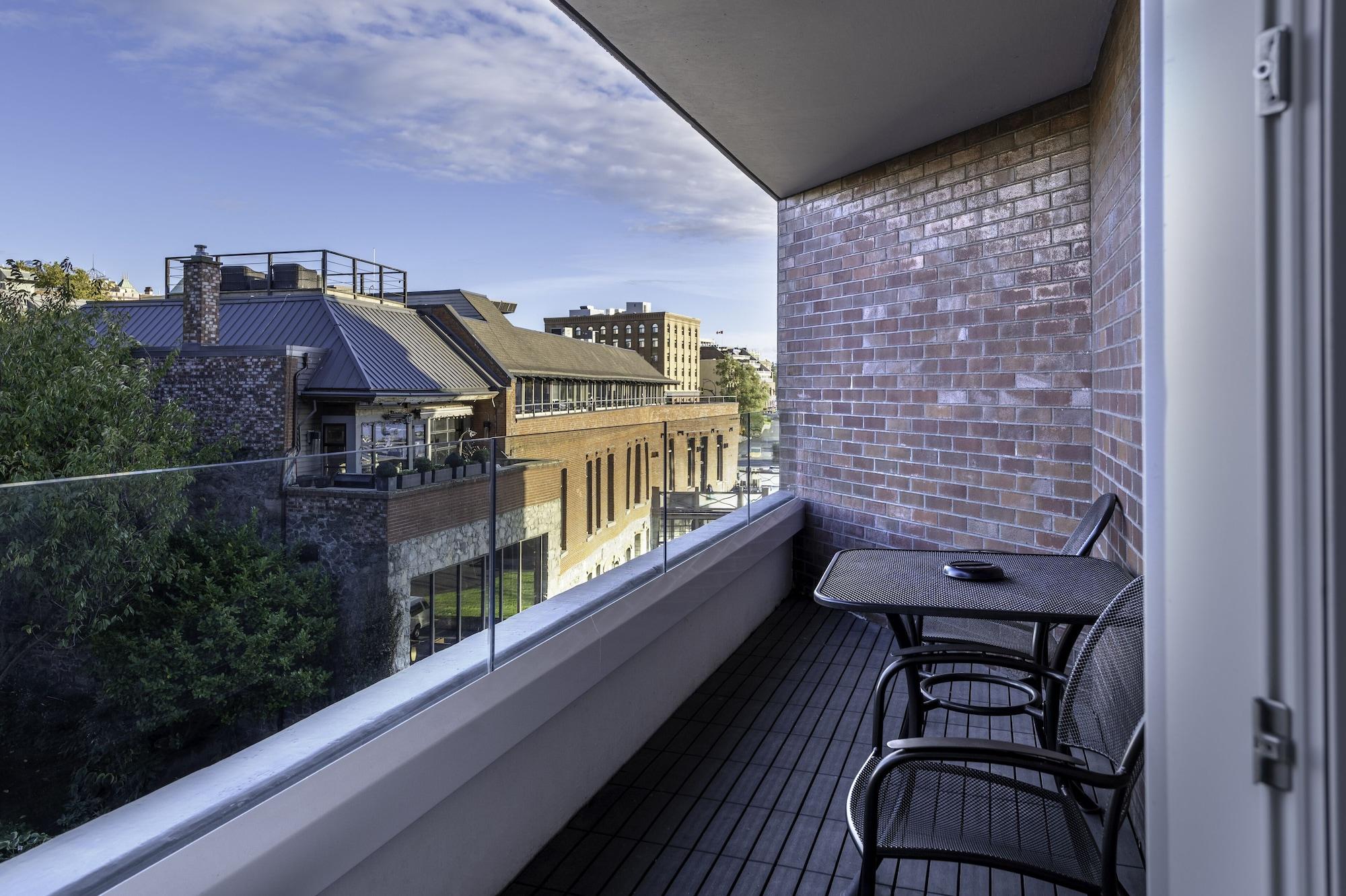 Victoria Regent Waterfront Hotel & Suites Экстерьер фото